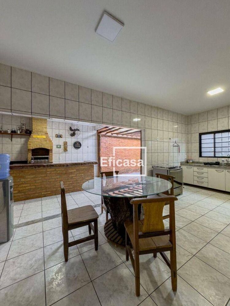 Casa, 3 quartos, 212 m² - Foto 11