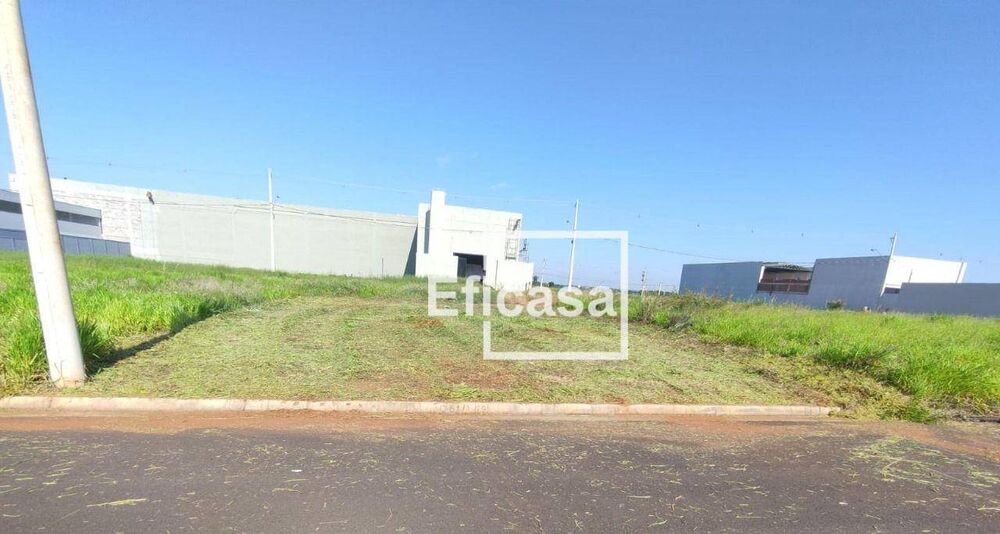 Loteamento e Condomínio, 200 m² - Foto 1