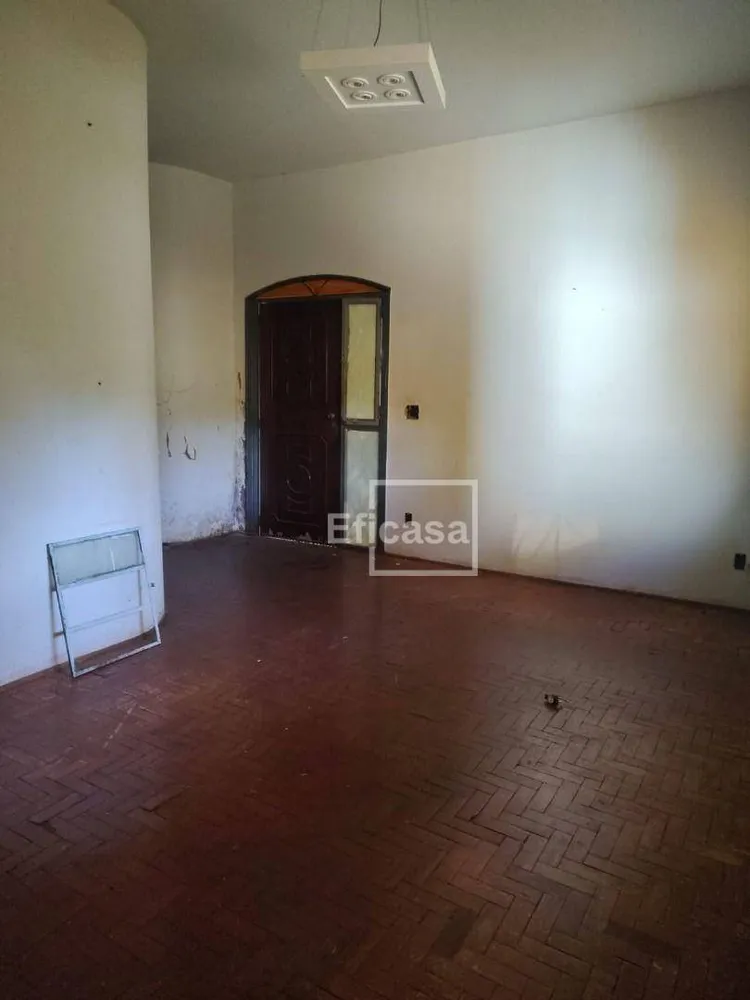 Casa, 3 quartos, 200 m² - Foto 1