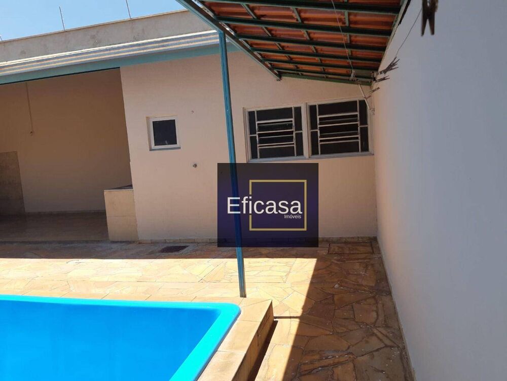 Casa, 3 quartos, 220 m² - Foto 1
