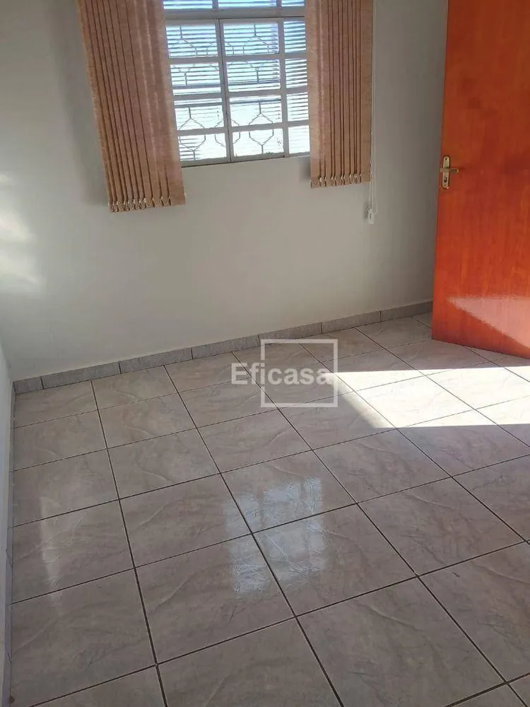 Casa, 3 quartos, 180 m² - Foto 2
