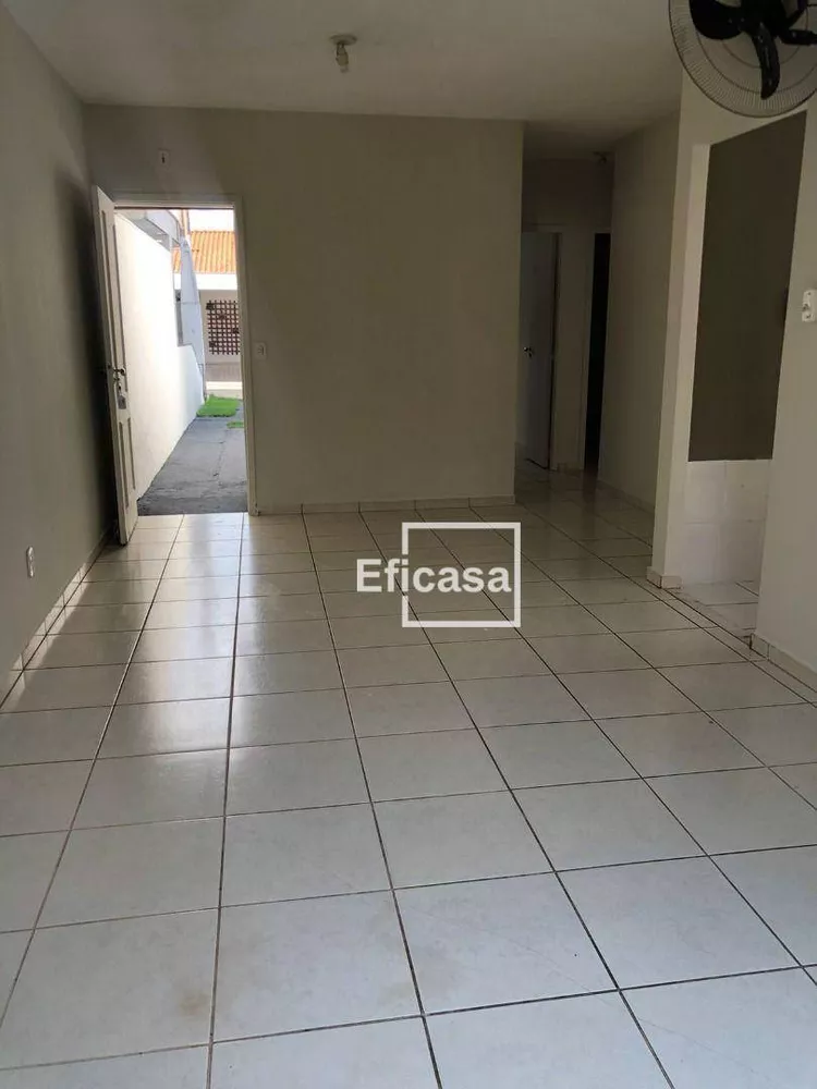 Casa de Condomínio à venda com 3 quartos, 90m² - Foto 2