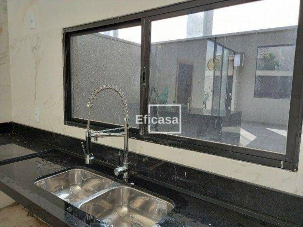 Casa, 3 quartos, 218 m² - Foto 6