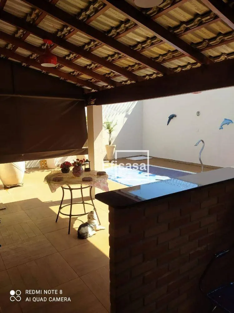 Casa, 2 quartos, 130 m² - Foto 1