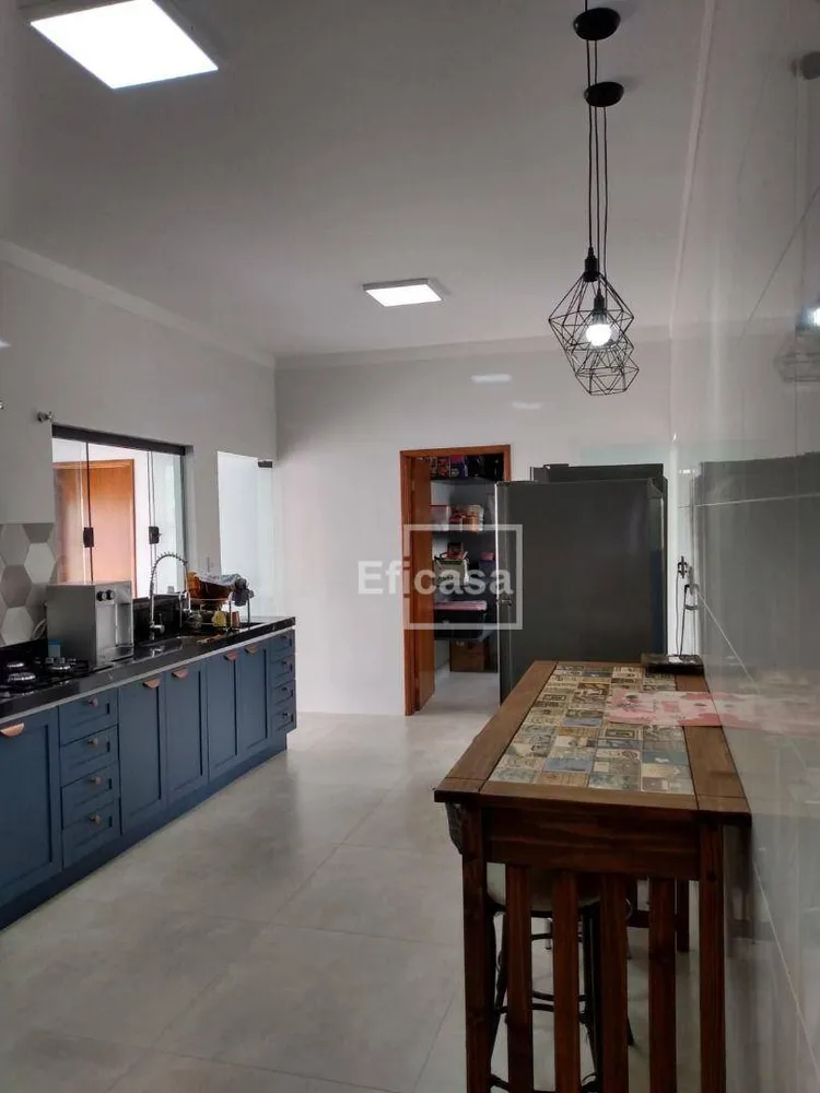 Casa, 5 quartos, 400 m² - Foto 1
