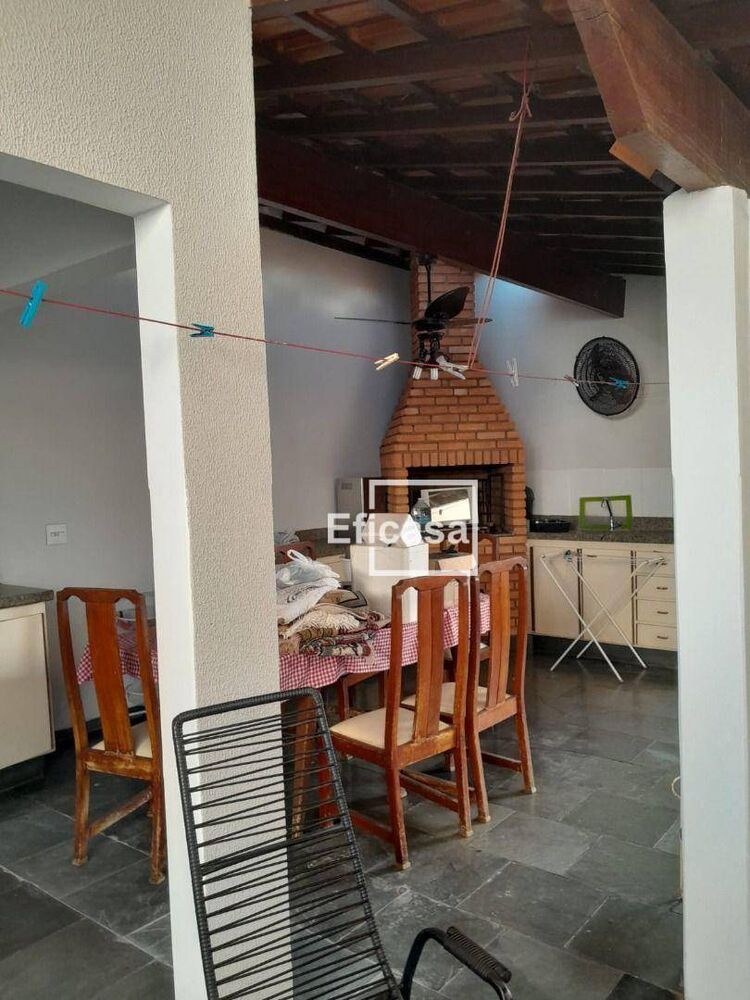 Casa, 3 quartos, 270 m² - Foto 6