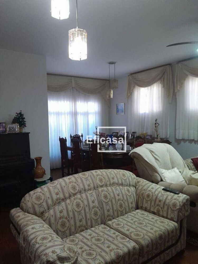 Casa, 3 quartos, 270 m² - Foto 11