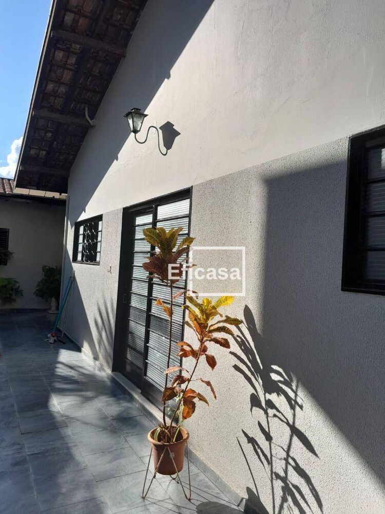 Casa, 3 quartos, 270 m² - Foto 15