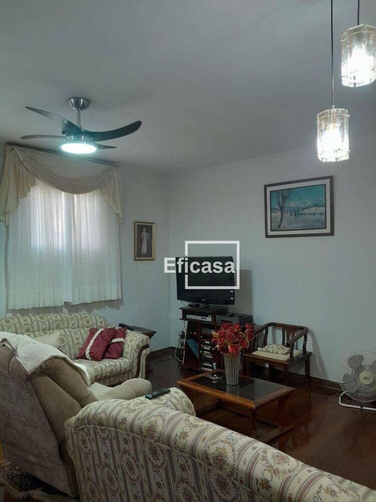 Casa, 3 quartos, 270 m² - Foto 4