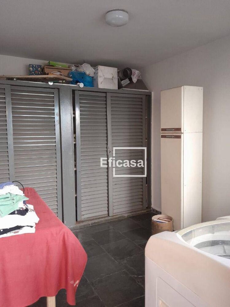 Casa, 3 quartos, 270 m² - Foto 13