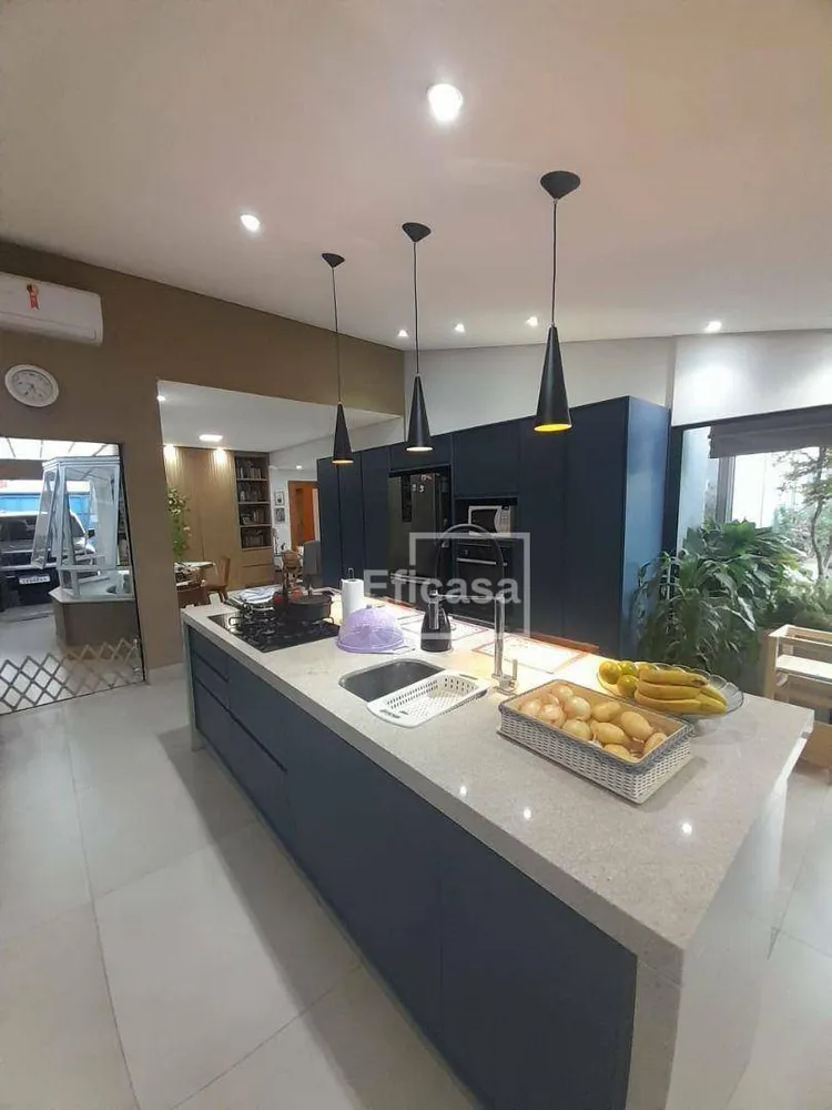 Casa, 3 quartos, 250 m² - Foto 8