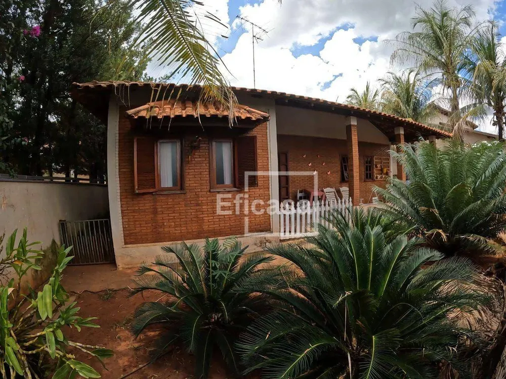 Chácara, 3 quartos, 1040 m² - Foto 2