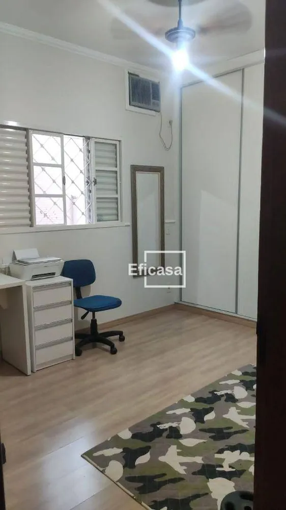 Casa, 3 quartos, 230 m² - Foto 10