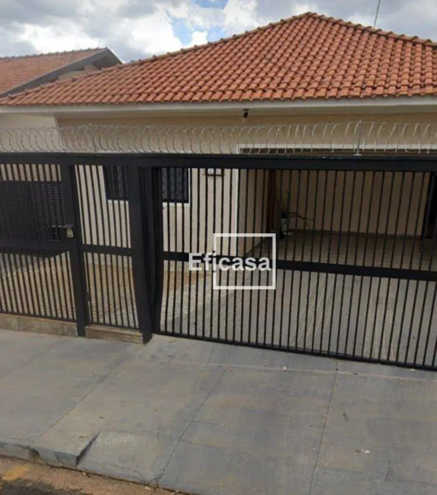 Casa, 3 quartos, 230 m² - Foto 1
