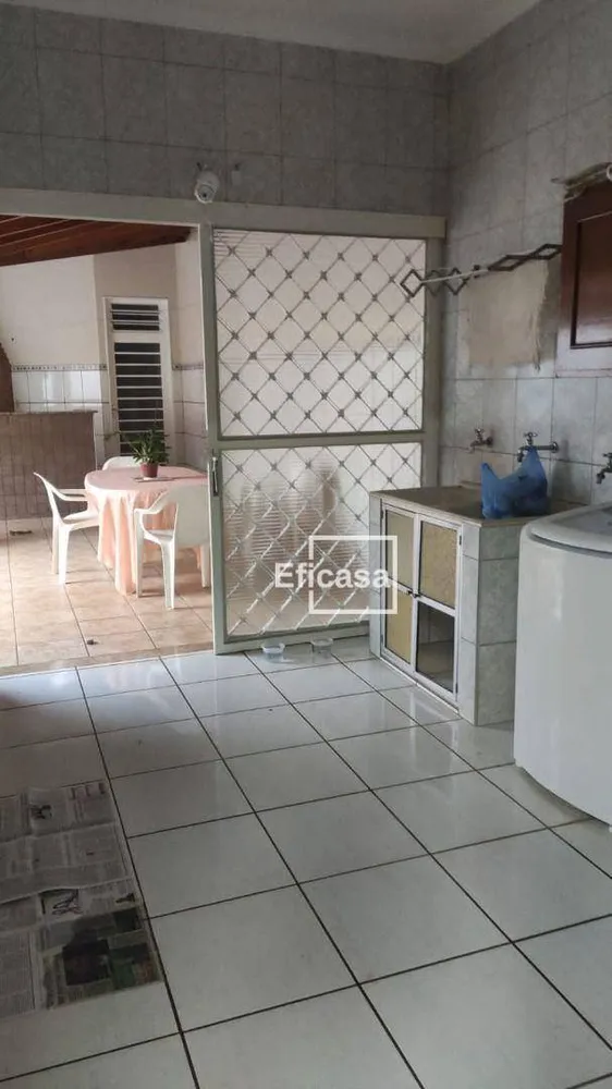 Casa, 3 quartos, 230 m² - Foto 16