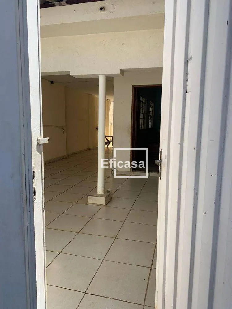 Casa, 3 quartos, 204 m² - Foto 1