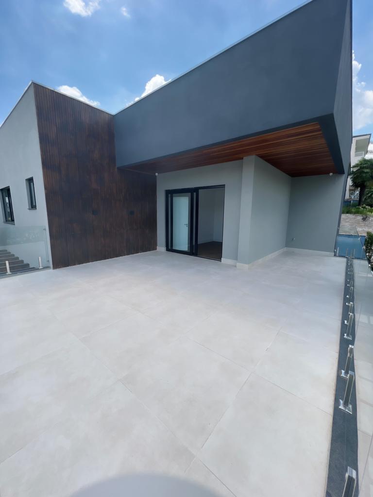 Casa de Condomínio à venda com 4 quartos, 400m² - Foto 18