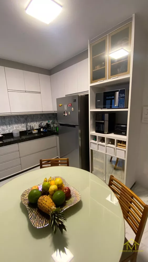 Apartamento, 3 quartos, 211 m² - Foto 1