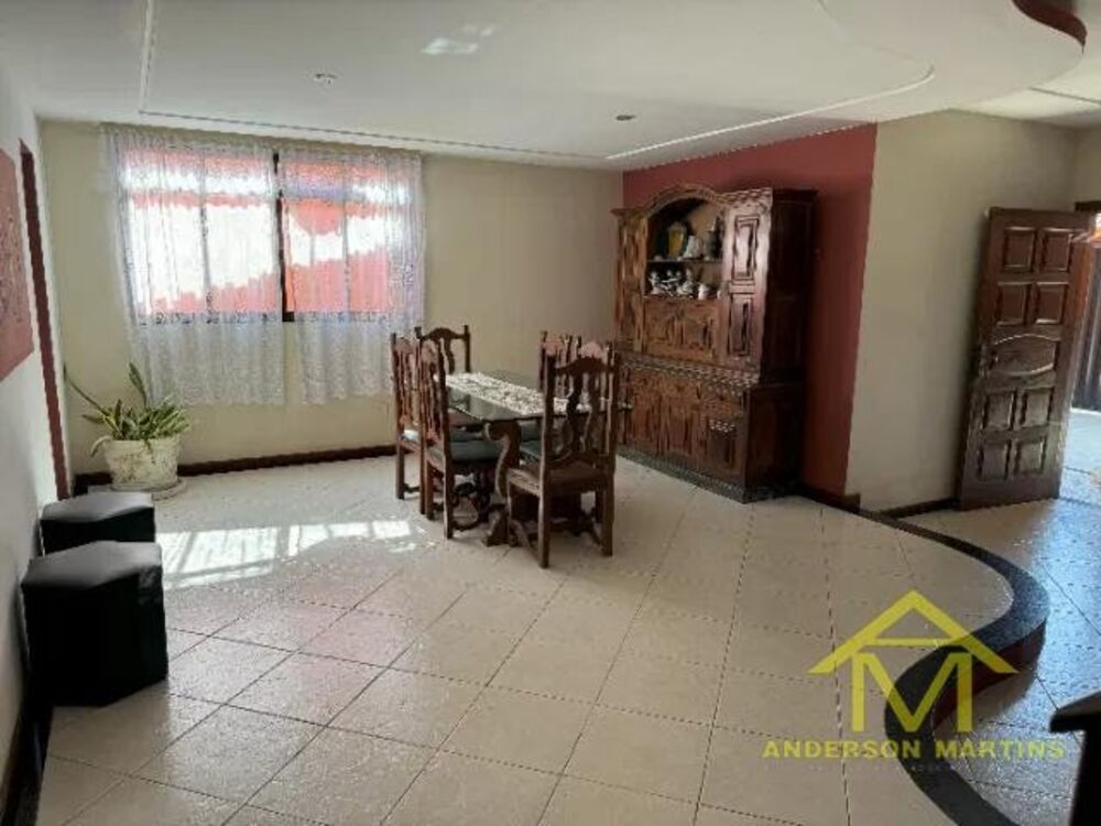 Casa à venda com 3 quartos, 260m² - Foto 12