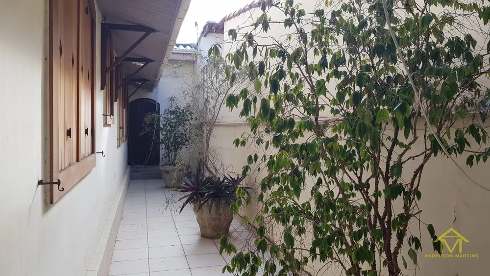 Casa, 5 quartos, 200 m² - Foto 4