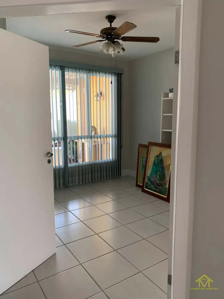 Casa, 4 quartos, 250 m² - Foto 9