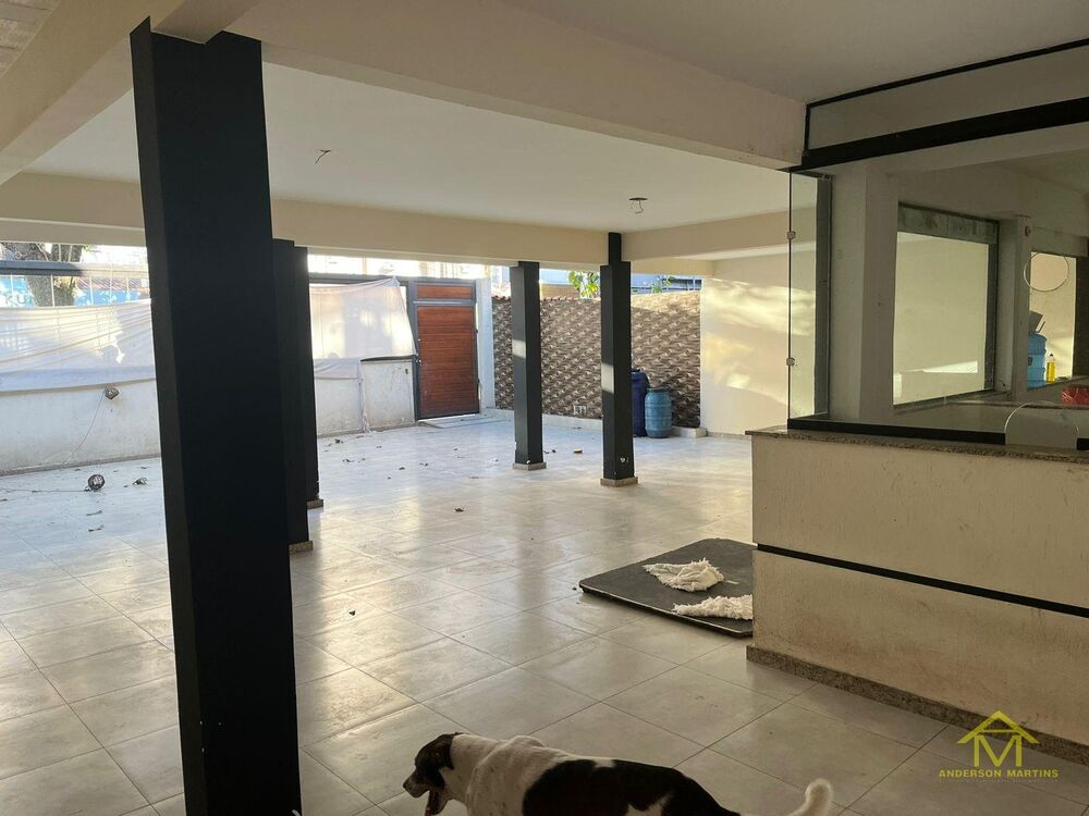Casa à venda com 5 quartos, 400m² - Foto 4