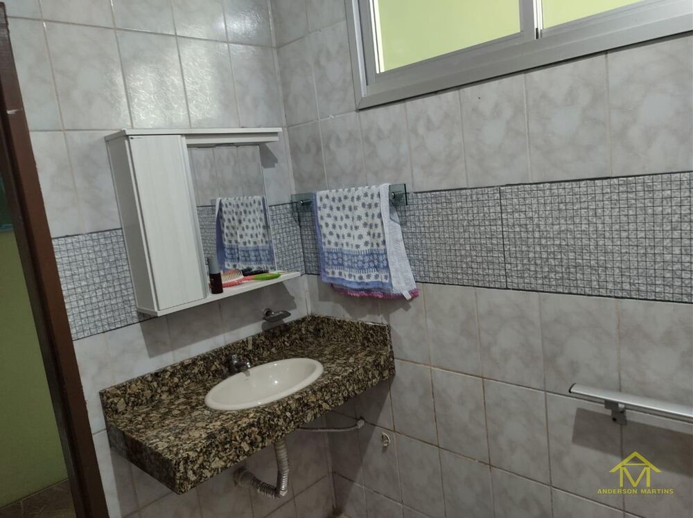 Casa, 4 quartos, 162 m² - Foto 2