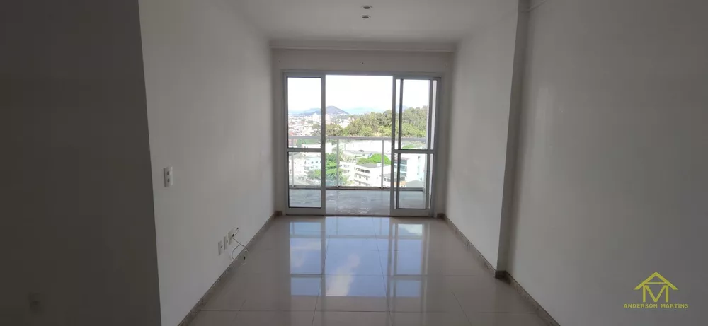 Apartamento à venda com 3 quartos, 94m² - Foto 3