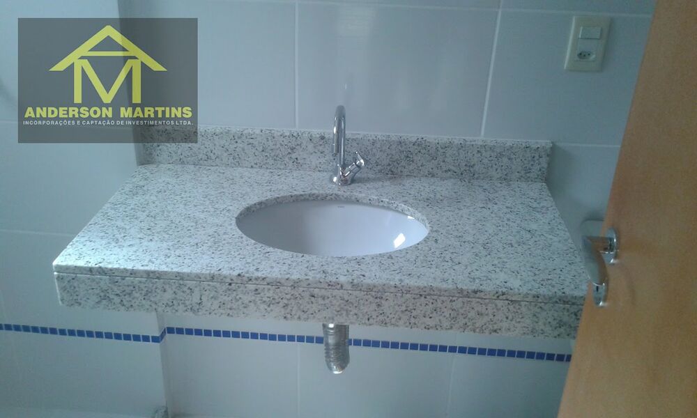 Apartamento à venda com 3 quartos, 115m² - Foto 2