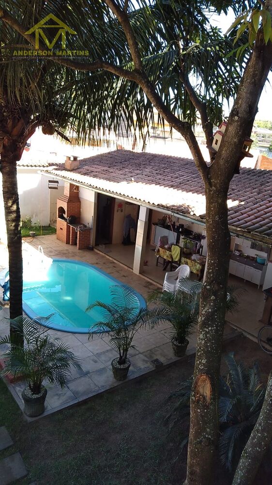Casa, 6 quartos, 300 m² - Foto 1