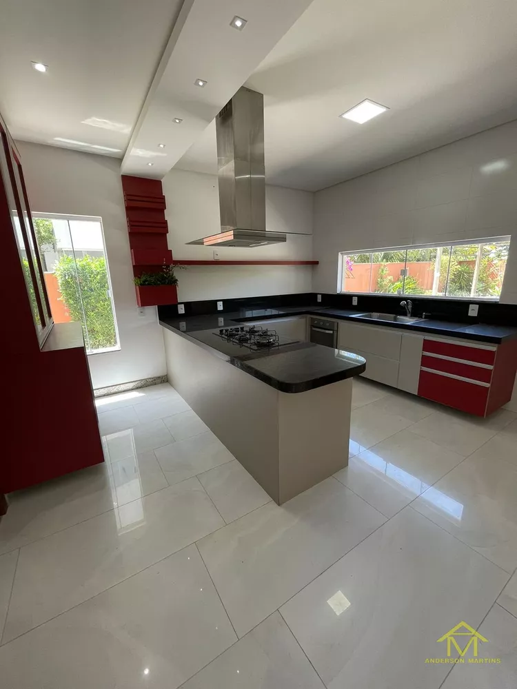 Casa à venda com 4 quartos, 341m² - Foto 4