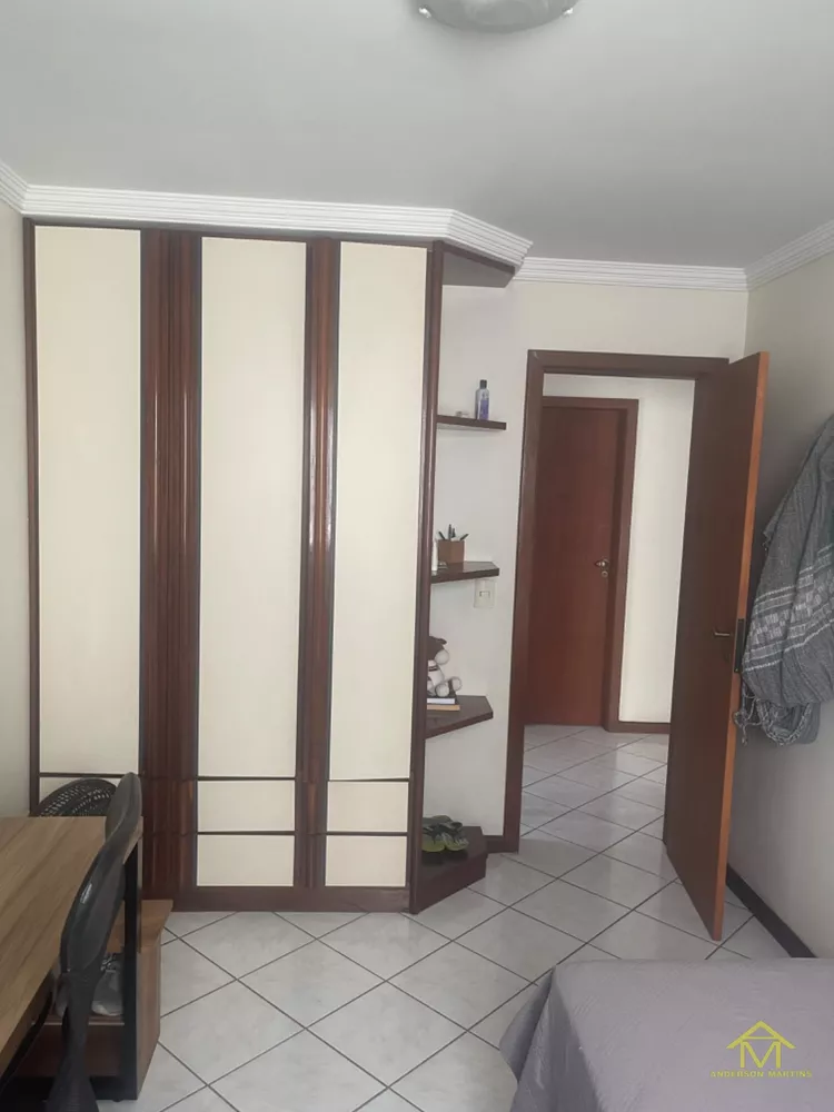 Casa, 5 quartos, 180 m² - Foto 1
