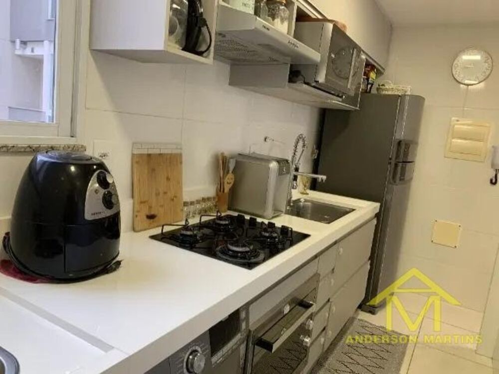 Apartamento à venda com 2 quartos, 70m² - Foto 4