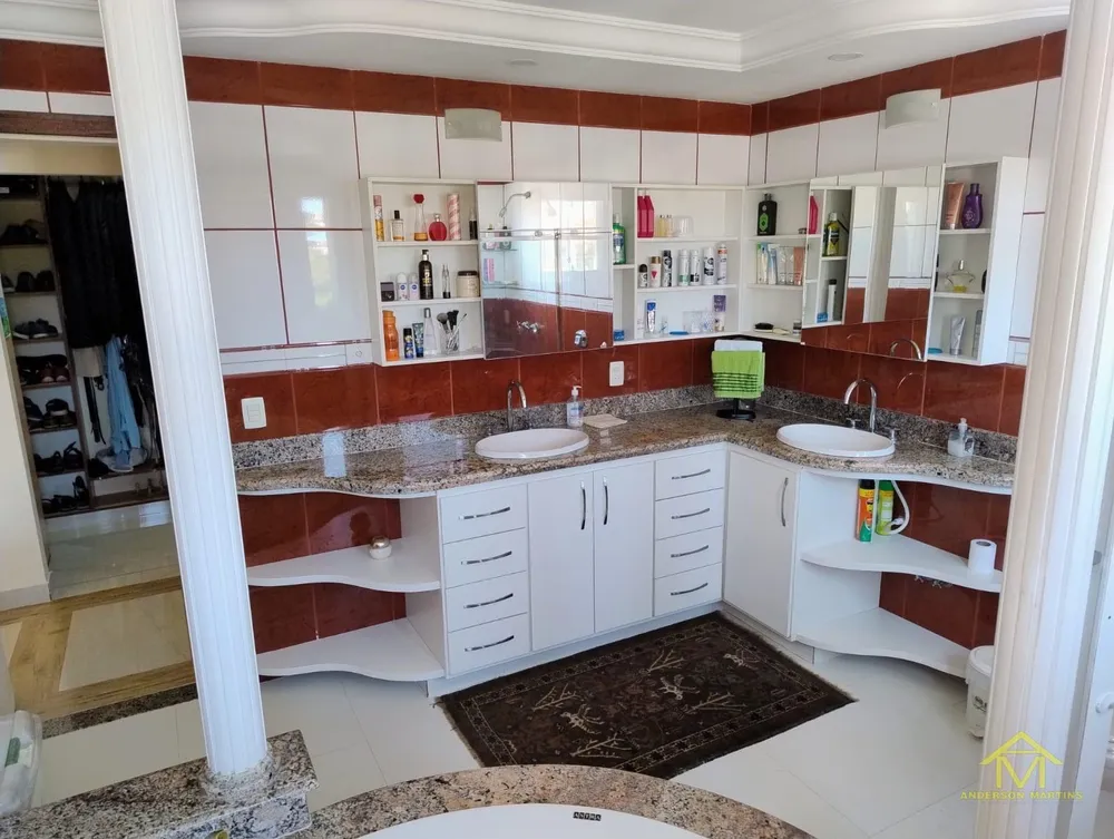 Casa, 3 quartos, 277 m² - Foto 1