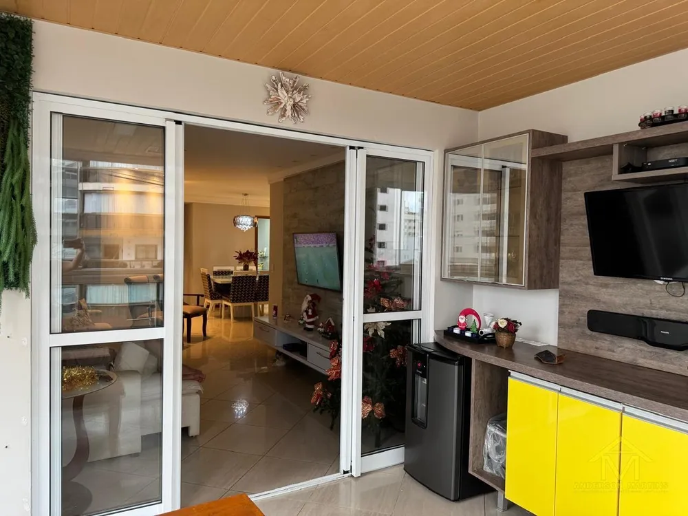 Apartamento, 3 quartos, 150 m² - Foto 2
