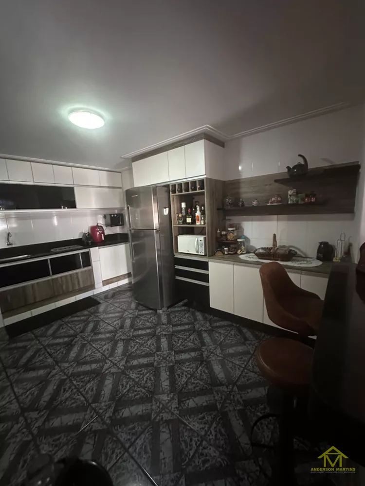 Casa, 4 quartos, 300 m² - Foto 4