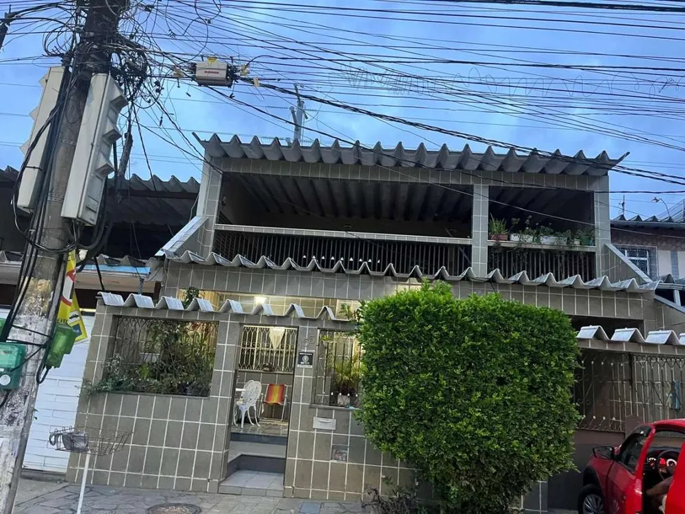 Casa, 3 quartos, 225 m² - Foto 1