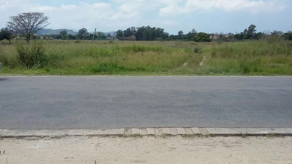 Loteamento e Condomínio, 1000 m² - Foto 1