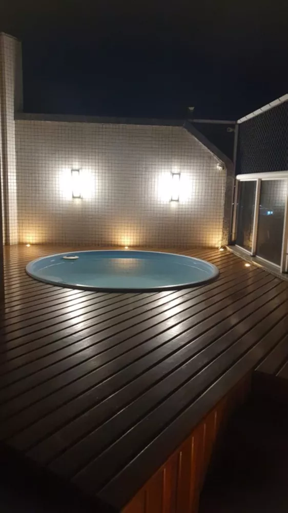 Cobertura, 3 quartos, 216 m² - Foto 1