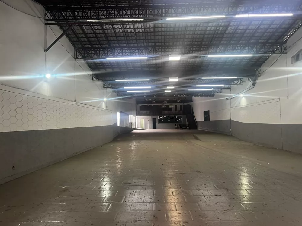 Depósito-Galpão, 1000 m² - Foto 1