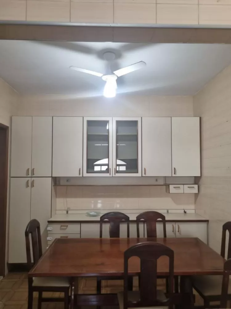 Casa, 4 quartos, 302 m² - Foto 1
