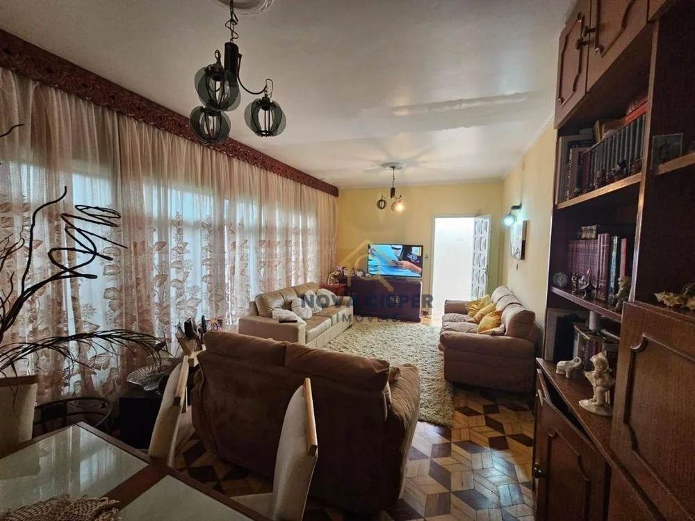 Casa, 3 quartos, 180 m² - Foto 1