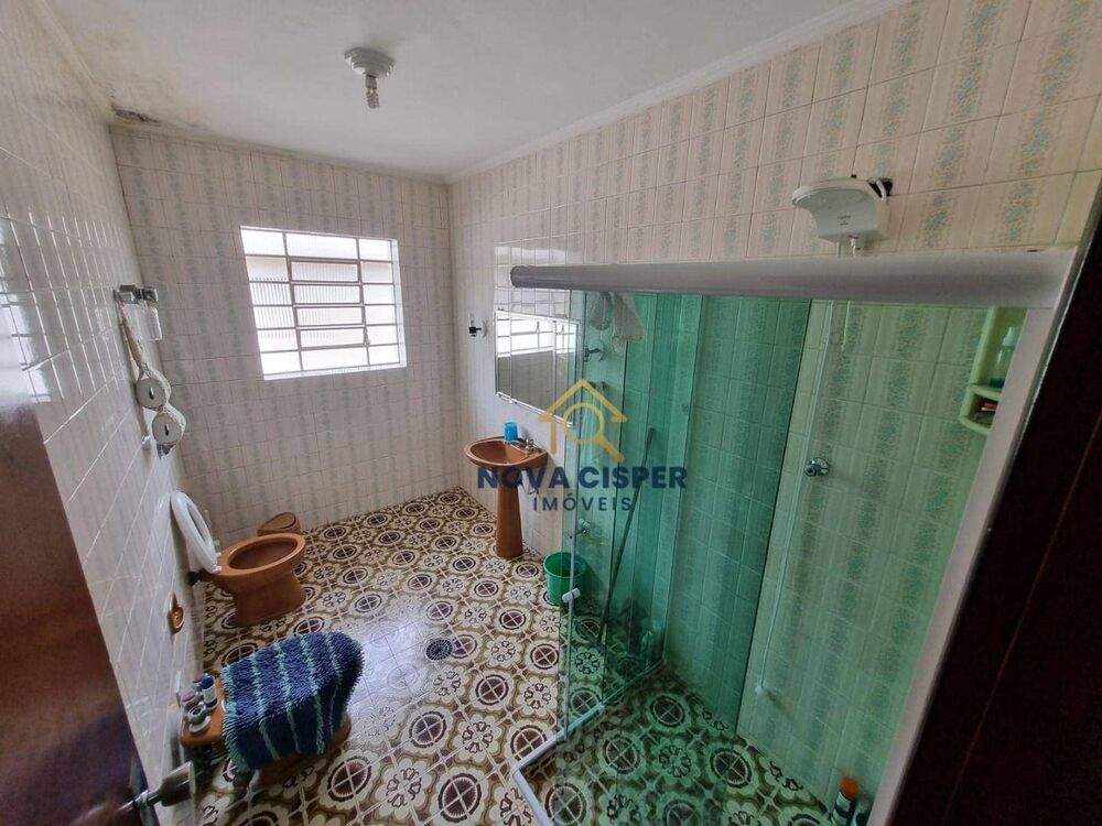 Sobrado, 3 quartos, 200 m² - Foto 1