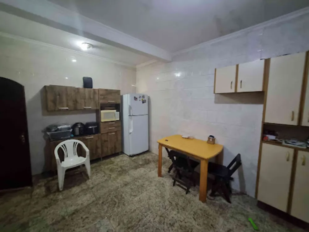 Casa, 3 quartos, 200 m² - Foto 9