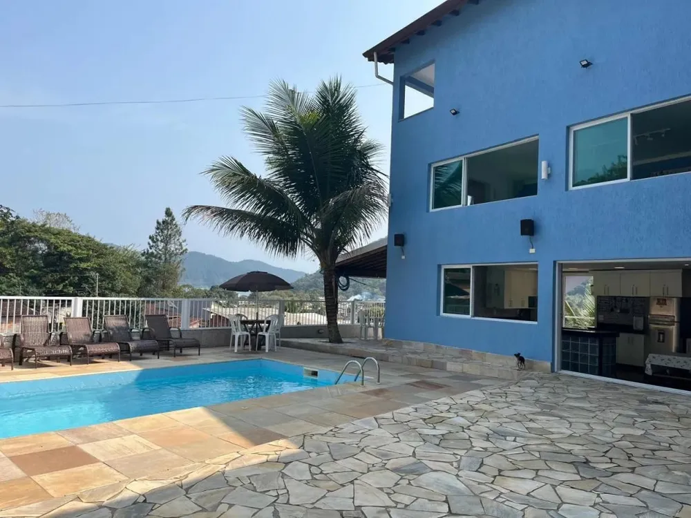 Casa, 4 quartos, 306 m² - Foto 1