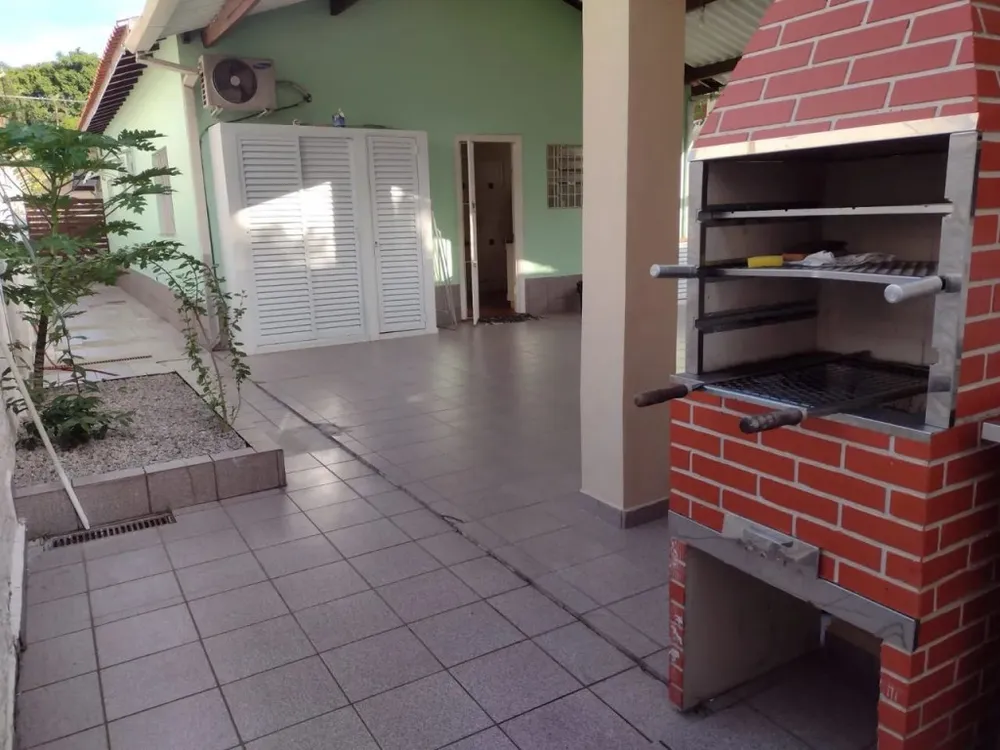 Casa, 3 quartos, 166 m² - Foto 1