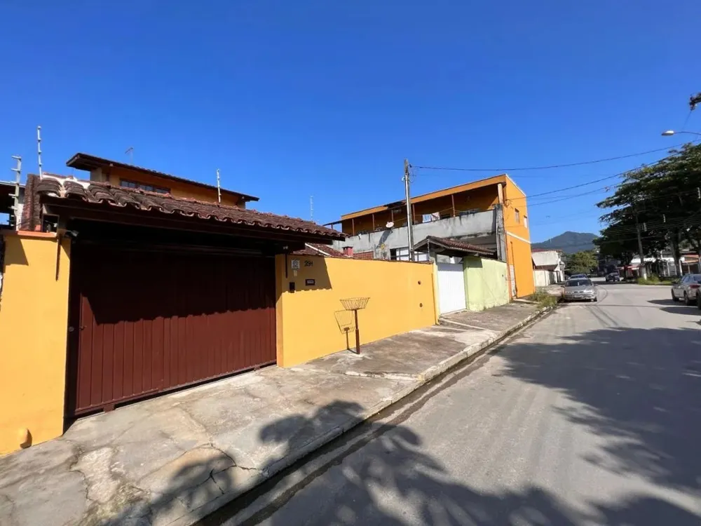 Casa, 4 quartos, 193 m² - Foto 2
