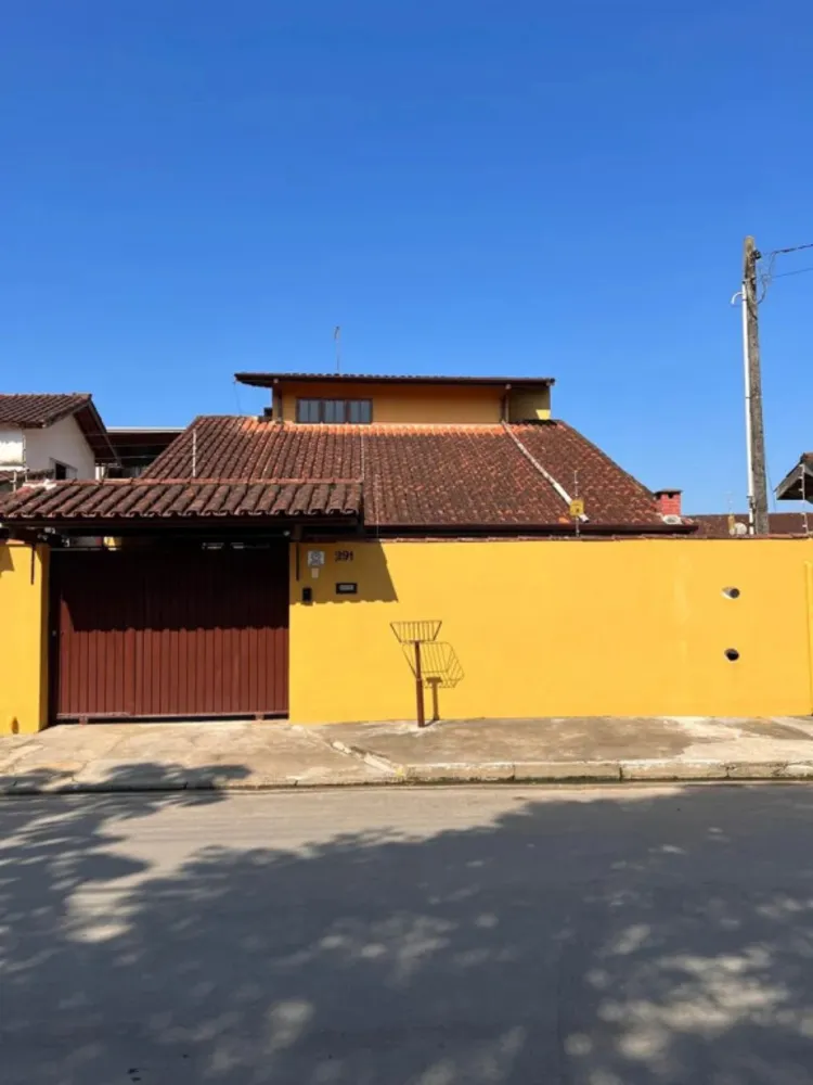 Casa, 4 quartos, 193 m² - Foto 1
