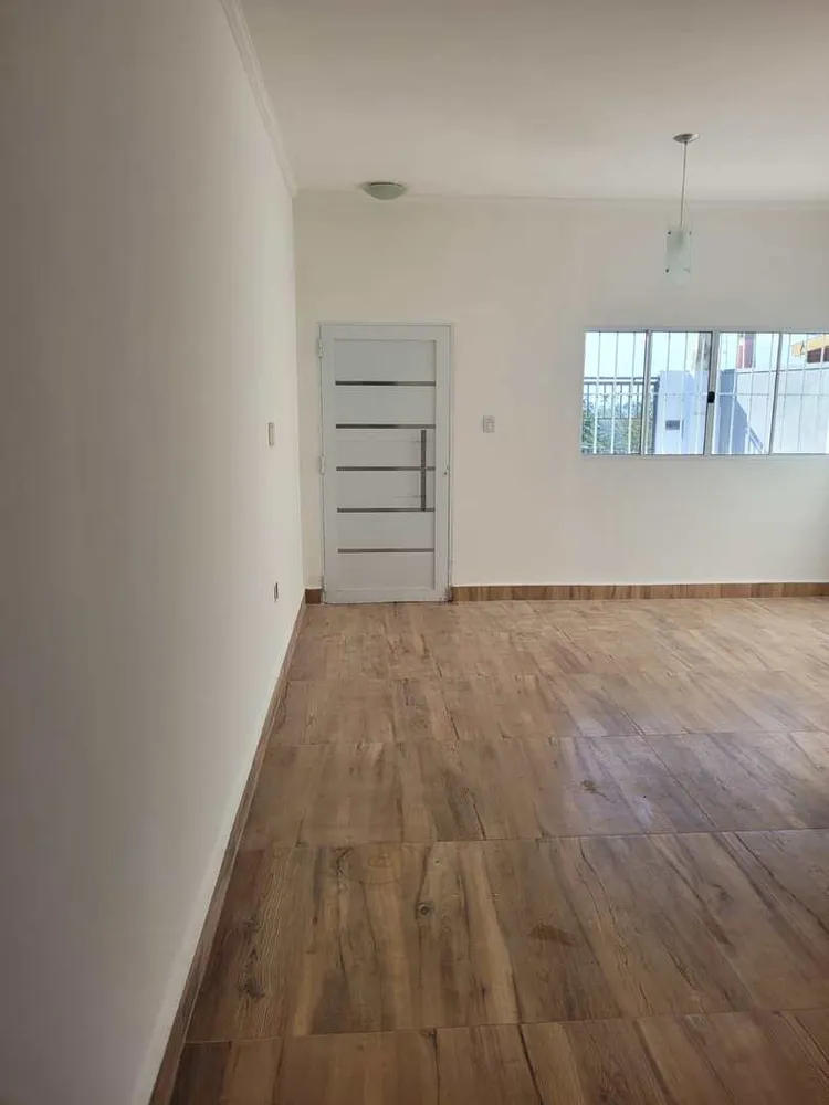 Casa, 2 quartos, 300 m² - Foto 1