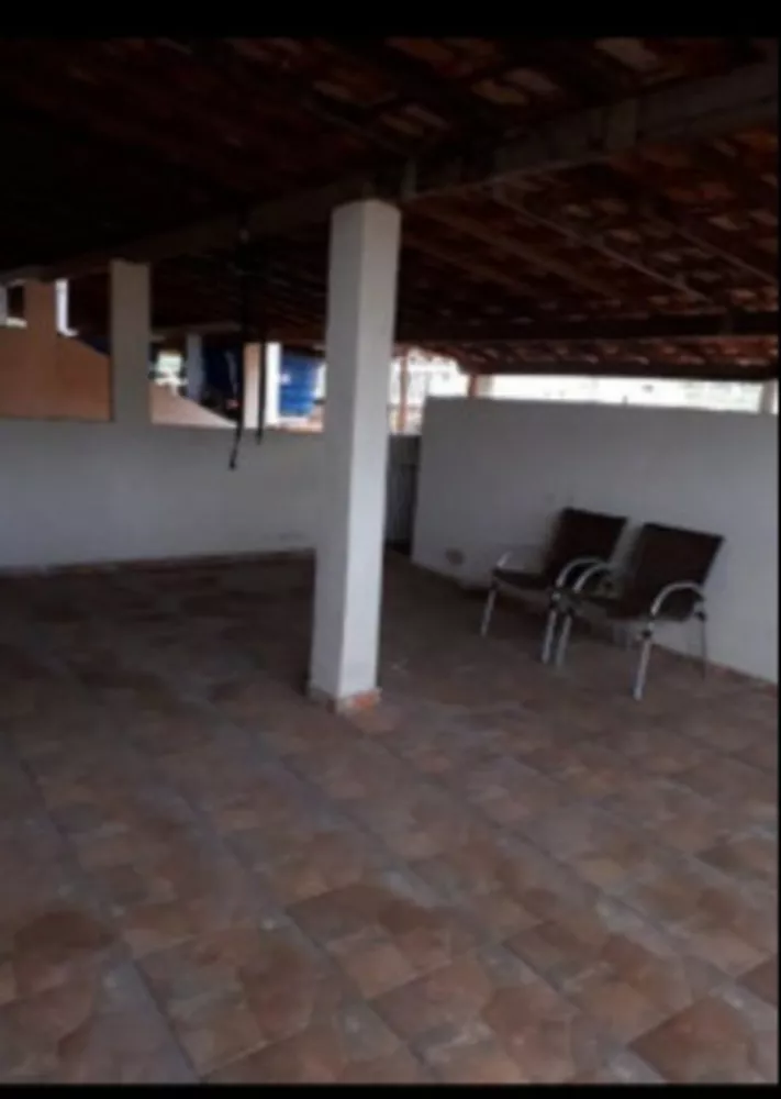 Casa à venda com 3 quartos, 150m² - Foto 2